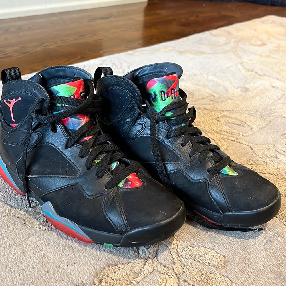 Men’s Jordan 7 Marvin the Martian size 8